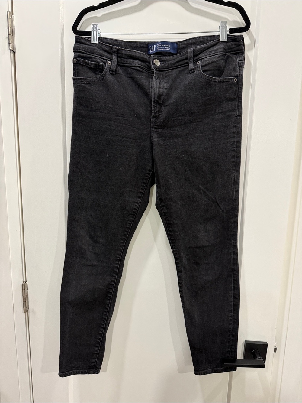 GAP Women's Black Skinny Jeans - High Rise Stretch